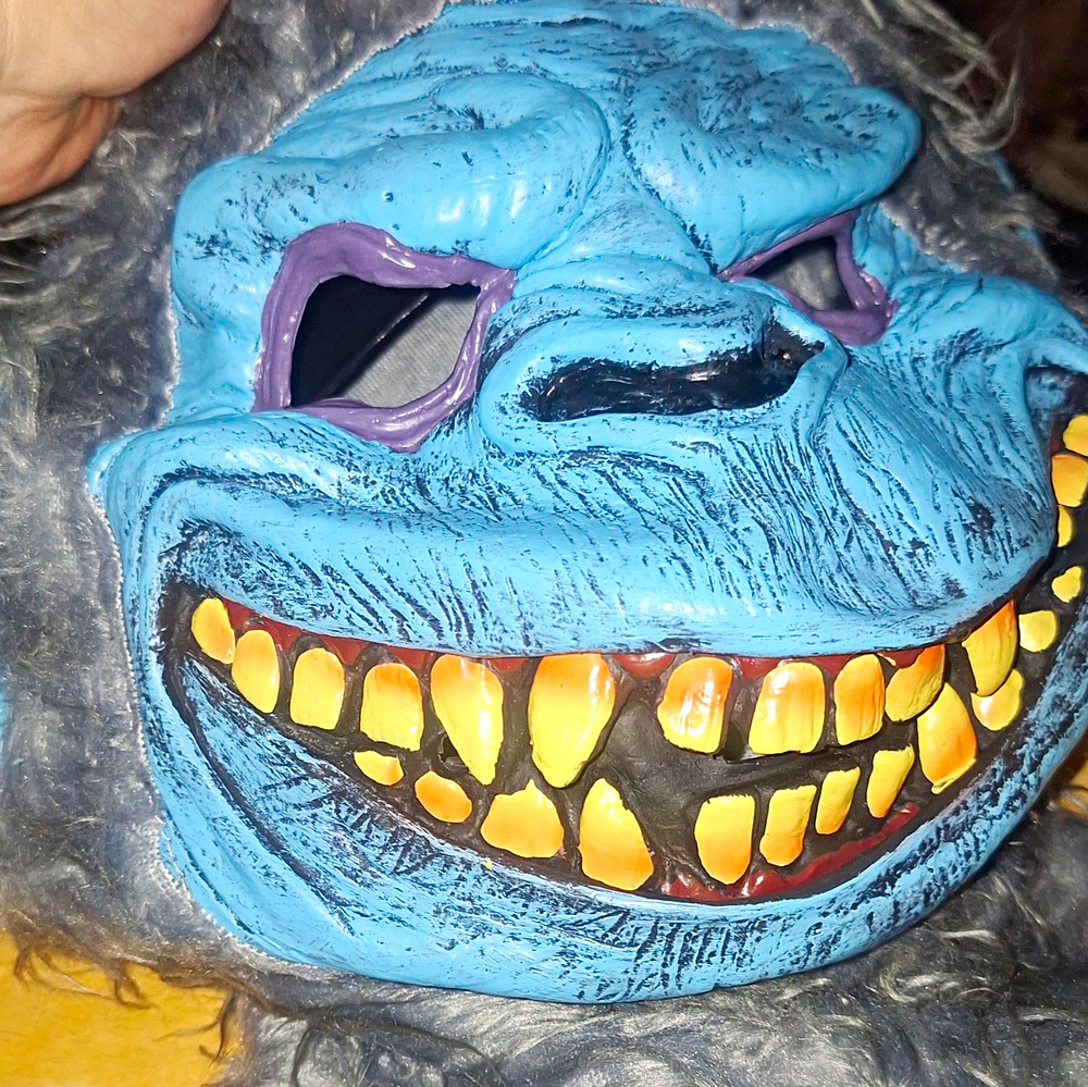 California Costume Co. Blue Flying Monkey Full Face Latex Mask w/ Gray Fur